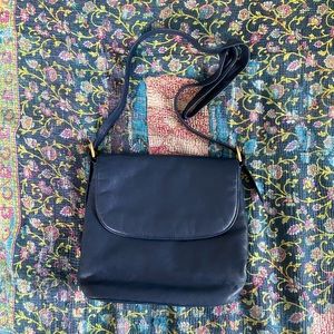 🌵4 for $20🌵— Vintage Leather Crossbody Purse